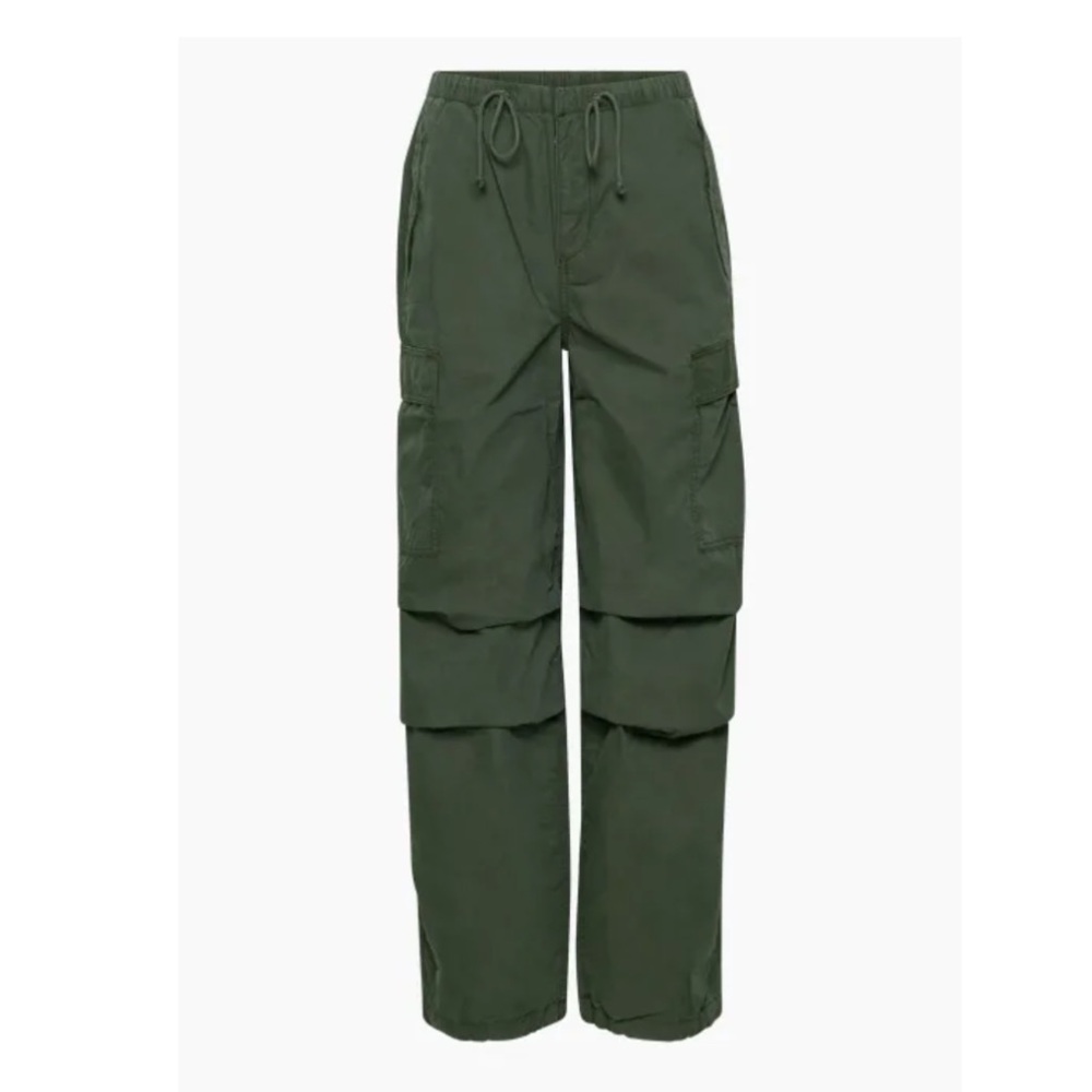 SQUAD POCKET PARACHUTE PANTS FROM ARITZIA